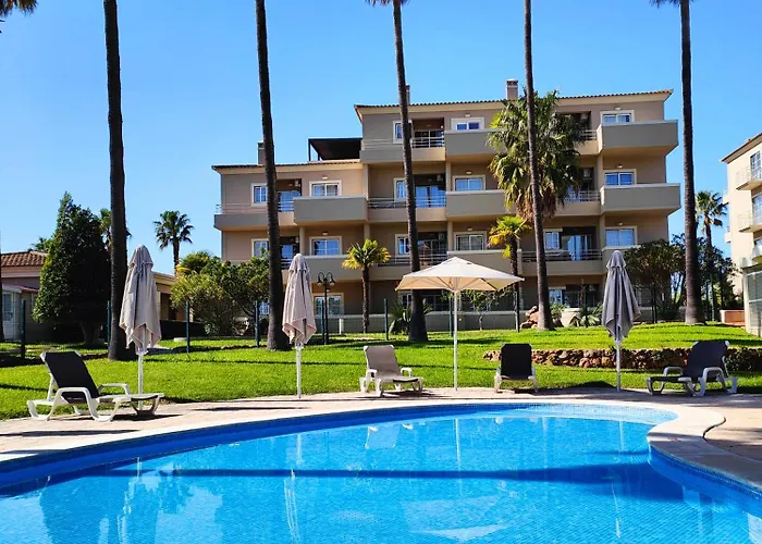 In Luxury By Qozzy Apartament